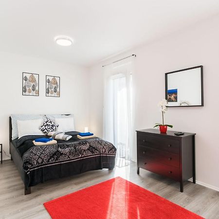 New Blue Danube Apartment With Balcony And Parking Budapest Eksteriør bilde