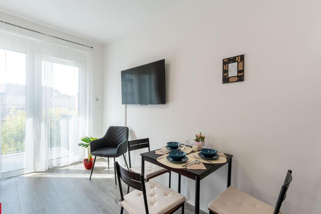 New Blue Danube Apartment With Balcony And Parking Budapest Eksteriør bilde