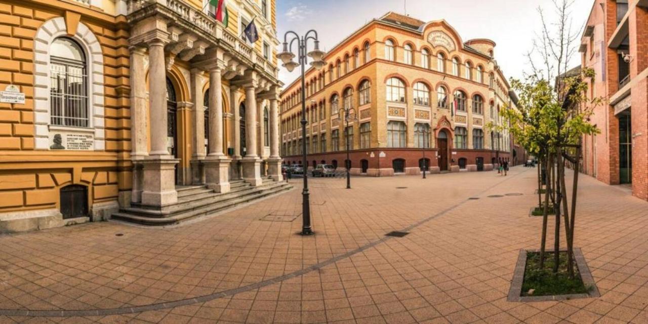 New Blue Danube Apartment With Balcony And Parking Budapest Eksteriør bilde