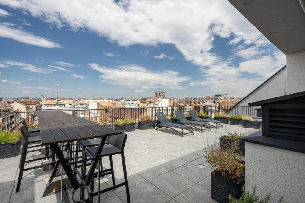 New Blue Danube Apartment With Balcony And Parking Budapest Eksteriør bilde